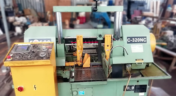 Cosen C-320NC (2012 | б/у) – станок ленточнопильный с ЧПУ