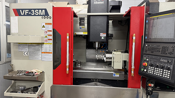 VF-3SM (2024 | бу) – фрезерный обрабатывающий центр с ЧПУ по металлу, стол 1280х600 мм