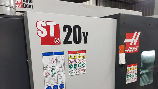 Haas ST-20Y (2020 | бу) – токарно-револьверный обрабатывающий центр с ЧПУ с осью Y;